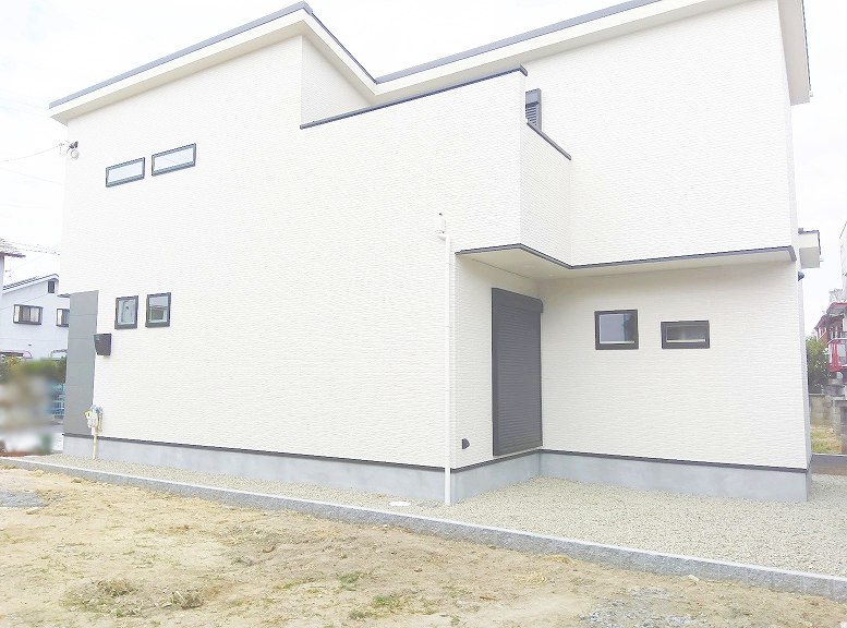 リベロスクウェア小山藤の里町