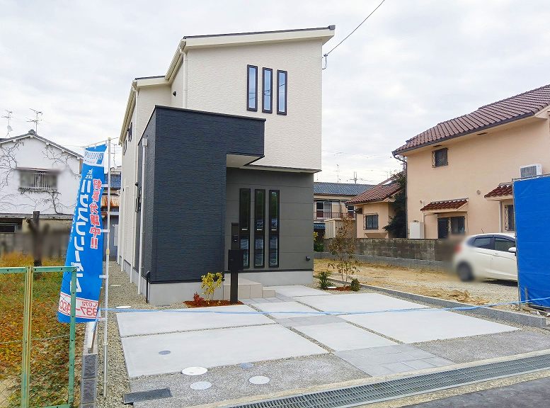 リベロスクウェア小山藤の里町