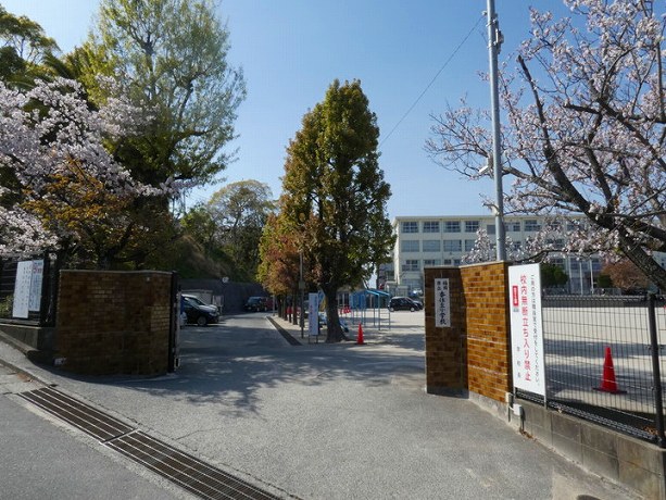 リベロスクウェア香住ヶ丘X